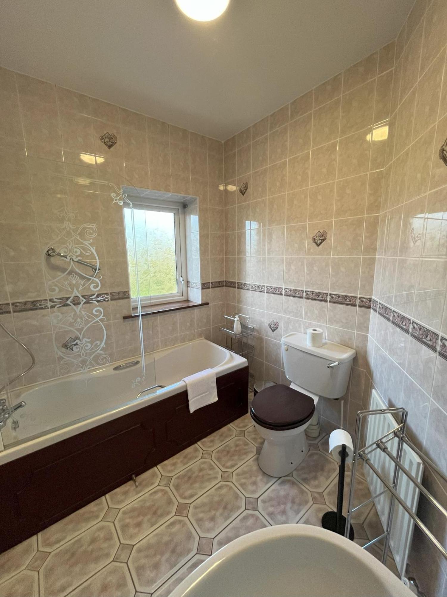 Pk Lodge Bed And Breakfast Skibbereen Esterno foto