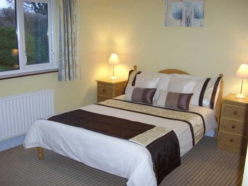 Pk Lodge Bed And Breakfast Skibbereen Esterno foto